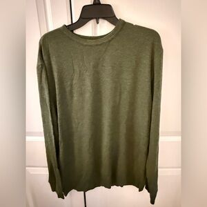 Men’s medium t shirt long sleeve light weight green